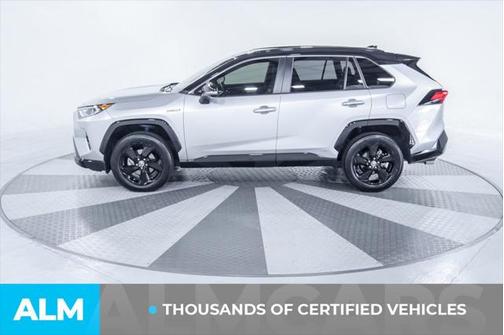2020 Toyota RAV4 Hybrid SE
