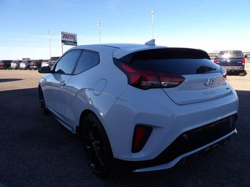 2019 Hyundai Veloster Base