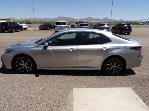 Celestial Silver Metallic 2021 Toyota Camry SE