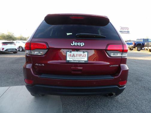 2021 Jeep Grand Cherokee Laredo