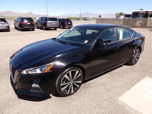 Super Black 2021 Nissan Altima SR FWD