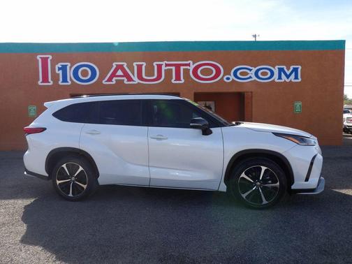 2022 Toyota Highlander XSE