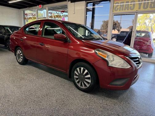 2016 Nissan Versa 1.6 S+