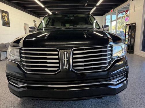 2016 Lincoln Navigator Select