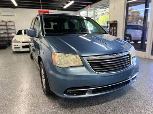 2011 Chrysler Town & Country Touring