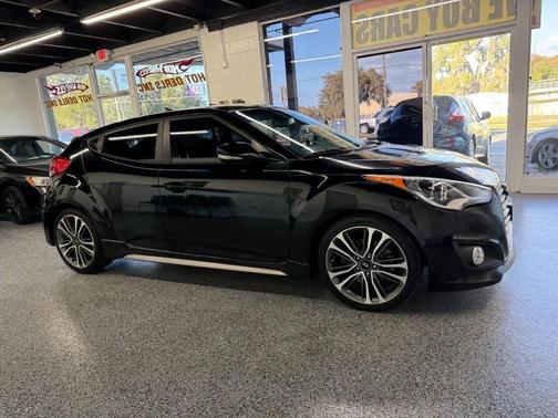 2016 Hyundai Veloster Turbo