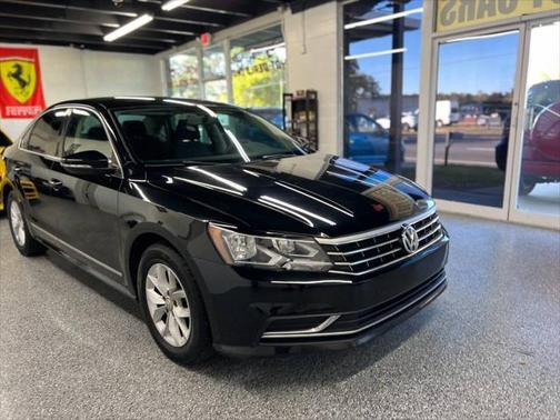 2016 Volkswagen Passat 1.8T S