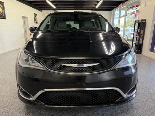 2018 Chrysler Pacifica Touring-L Plus