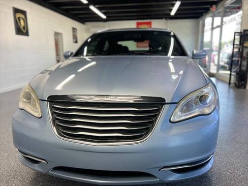 2012 Chrysler 200 Touring