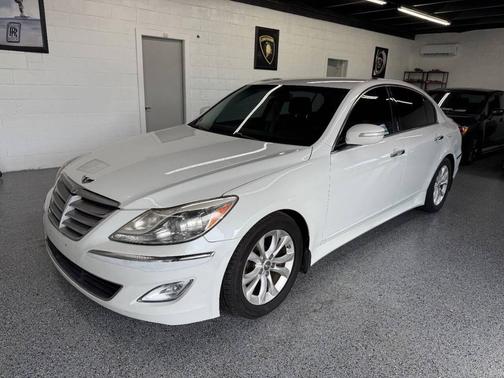 2013 Hyundai Genesis 3.8