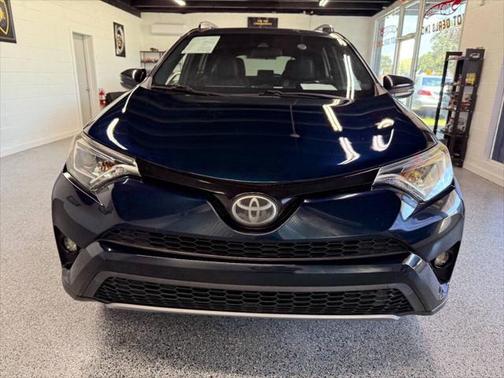 2017 Toyota RAV4 SE