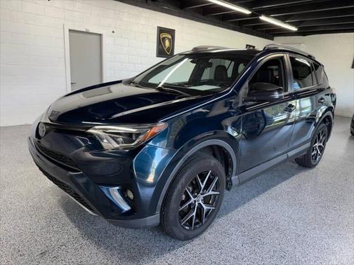 2017 Toyota RAV4 SE