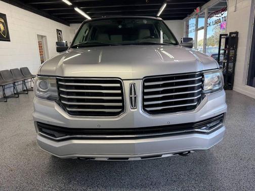 2016 Lincoln Navigator Select