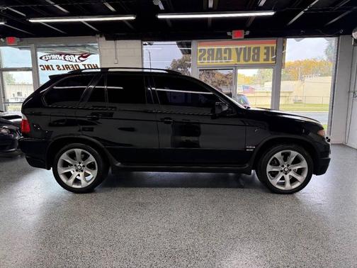 2004 BMW X5 4.8is