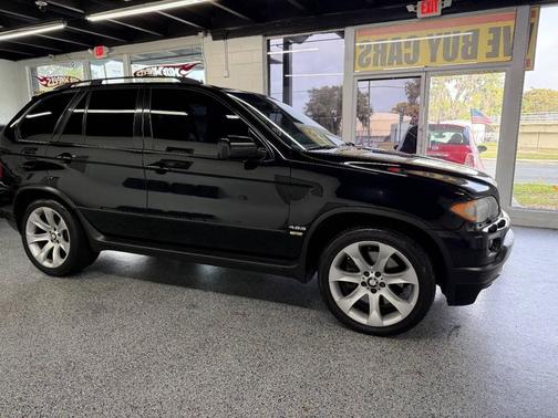 2004 BMW X5 4.8is