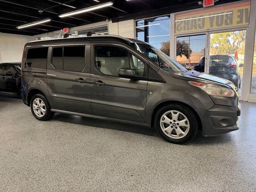 2016 Ford Transit Connect Titanium w/Rear Liftgate