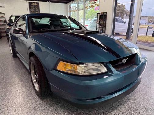 2004 Ford Mustang Mach I