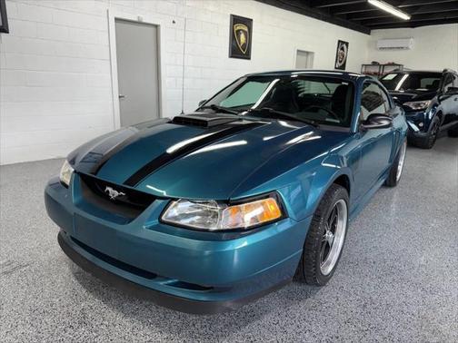2004 Ford Mustang Mach I