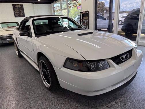 2001 Ford Mustang Base