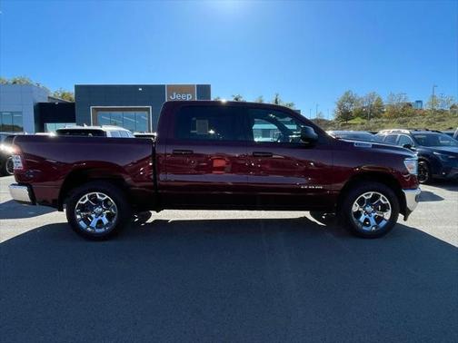2022 RAM 1500 Big Horn Crew Cab 4x4 57' Box