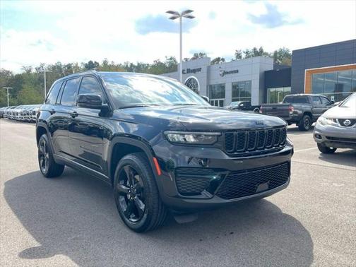 2023 Jeep Grand Cherokee Altitude 4x4