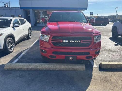 2022 RAM 1500 Big Horn Crew Cab 4x4 64' Box