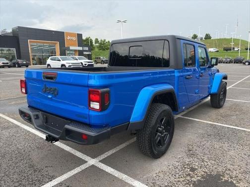 2021 Jeep Gladiator Sport S 4x4
