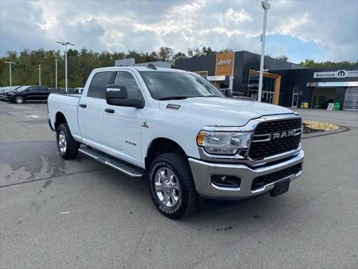 2024 RAM 2500 Big Horn Crew Cab 4x4 64' Box