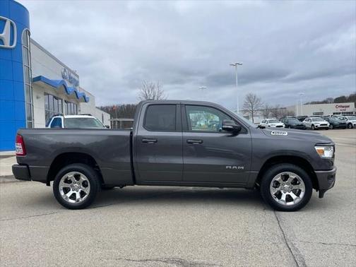 2022 RAM 1500 Big Horn Quad Cab 4x4 64' Box