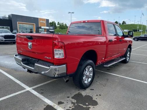 2024 RAM 2500 Big Horn Crew Cab 4x4 64' Box