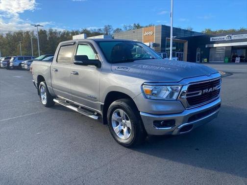 2019 RAM 1500 Big Horn/Lone Star Crew Cab 4x4 57' Box