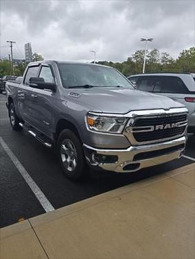 2019 RAM 1500 Big Horn/Lone Star Crew Cab 4x4 57' Box