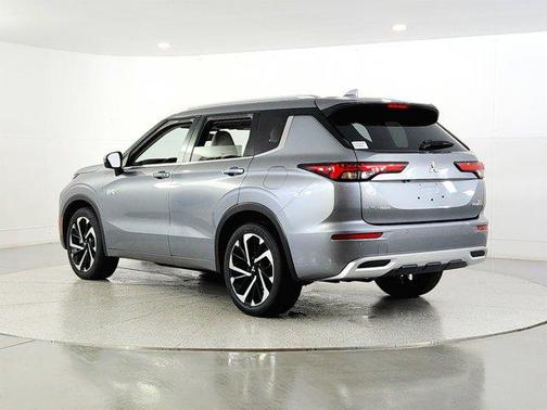 2023 Mitsubishi Outlander PHEV SEL