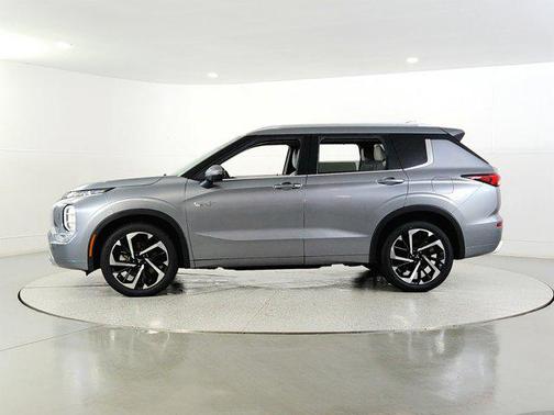 2023 Mitsubishi Outlander PHEV SEL