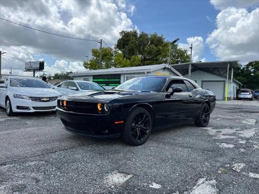2017 Dodge Challenger SXT