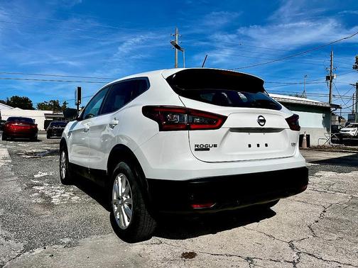 2021 Nissan Rogue Sport S