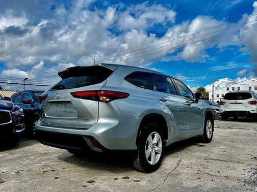 2021 Toyota Highlander L