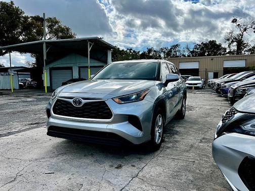 2021 Toyota Highlander L