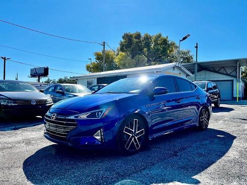 2020 Hyundai ELANTRA Sport