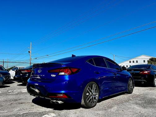 2020 Hyundai ELANTRA Sport