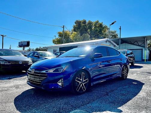 2020 Hyundai ELANTRA Sport