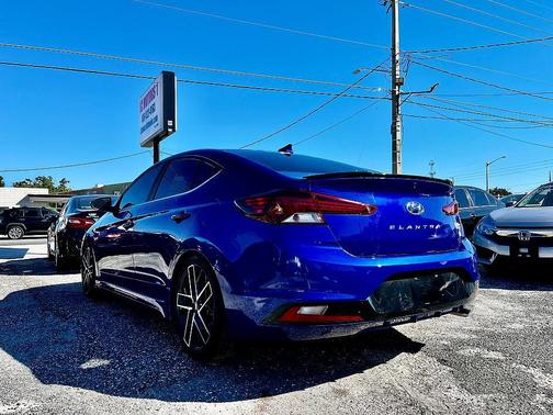 2020 Hyundai ELANTRA Sport