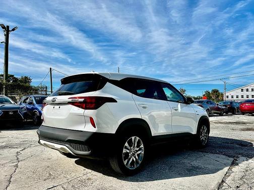 2021 Kia Seltos LX AWD 4dr SUV