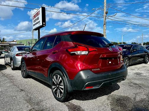 2020 Nissan Kicks SV