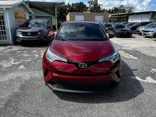 2018 Toyota C-HR XLE 4dr Crossover