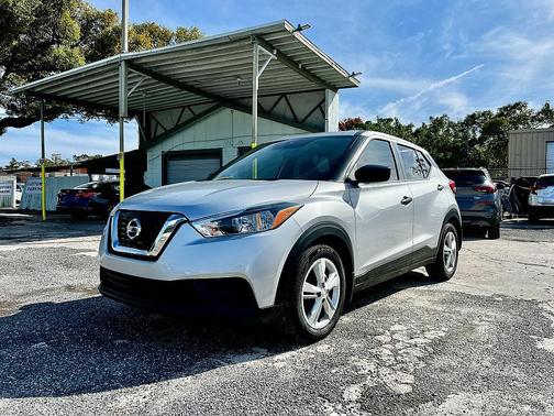 2020 Nissan Kicks S