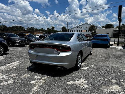 2020 Dodge Charger SXT