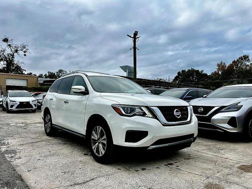 2020 Nissan Pathfinder S 2WD