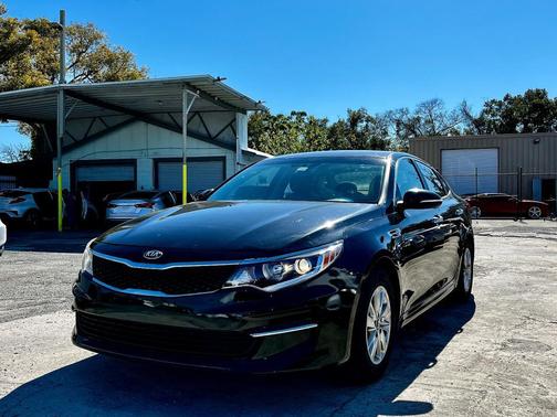 2016 Kia Optima LX