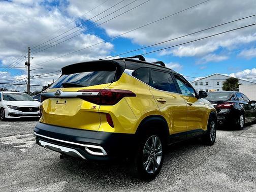 2021 Kia Seltos S